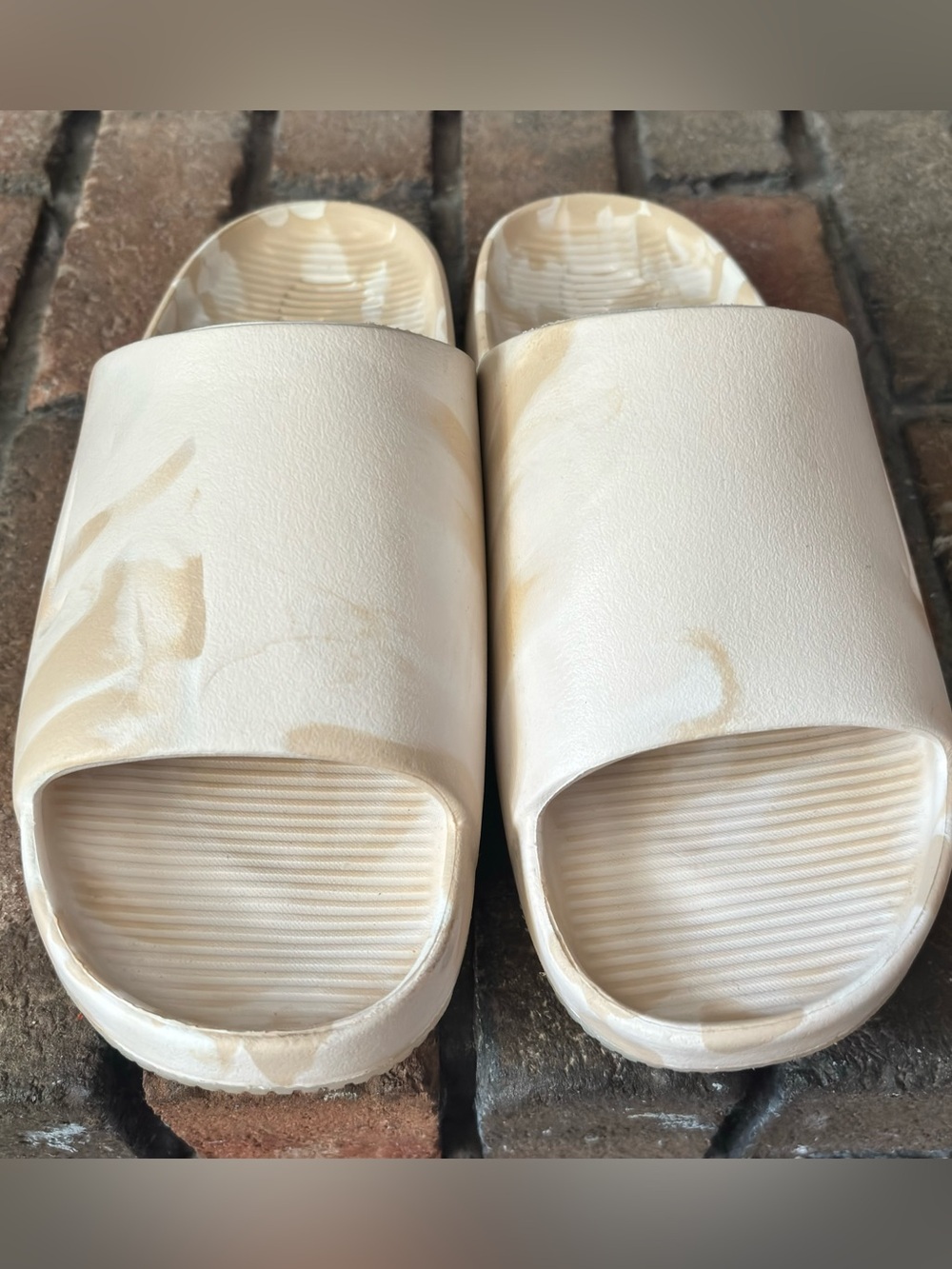 Nike women Marble Slide Sandals - sz 7 Cream Beige